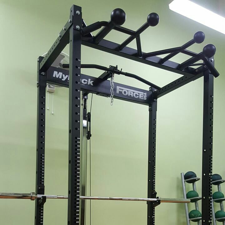Force USA MyRack with multi chin up bar option. Comes with great features like bar storage, narrow hole spacing and many attachments options available.