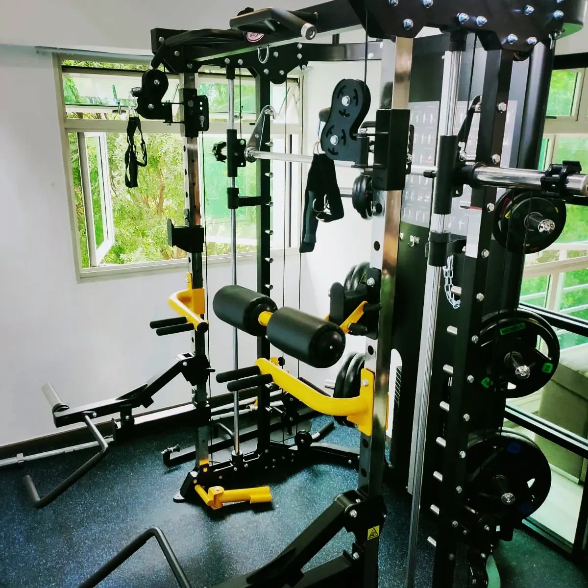 Bodyx bk3058 Smith machine is equip with a counter balance system, which makes it suitable for all users in the family.  #homegymsg #sgfitness #sgfitfam #homegym #gymequipment #homegymsetup