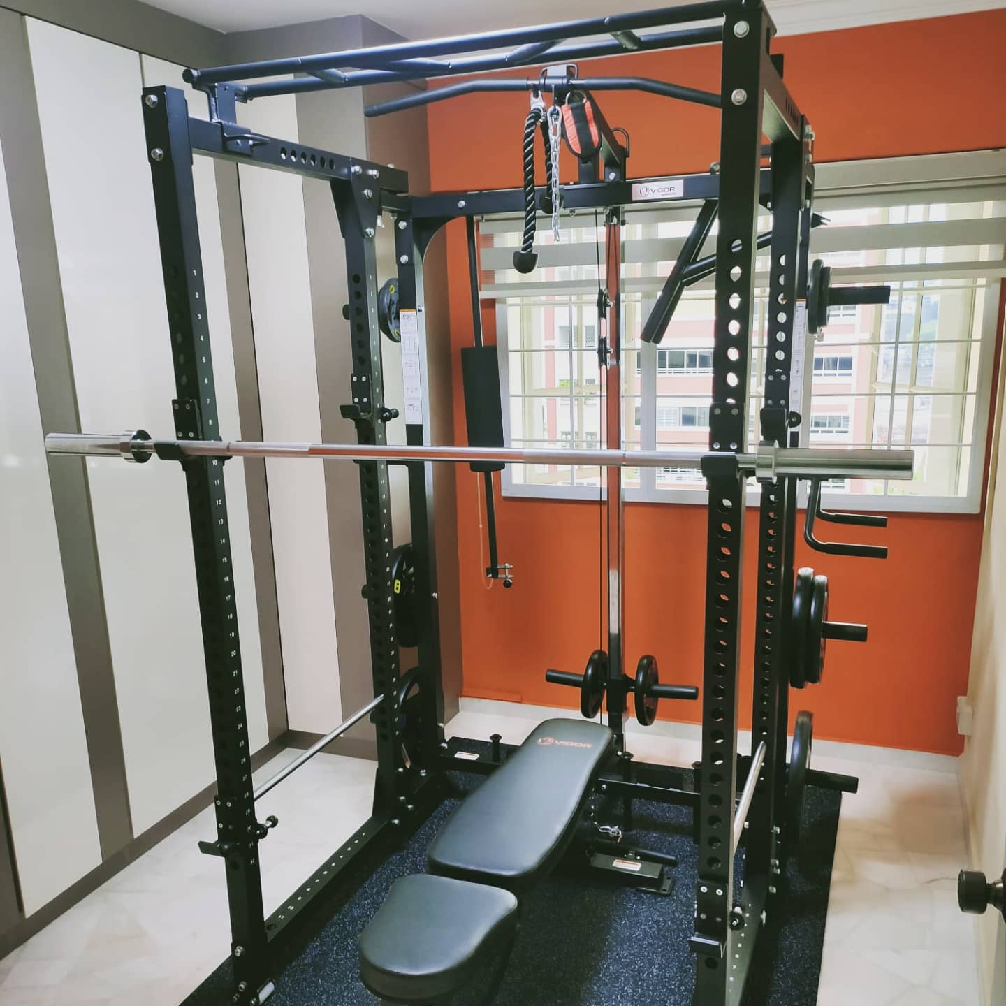 A sustainable home gym should be one that is easy to use, and neat when not in use. Visit us to find out how we can help you setup your own!  #homegymsg #sgfitness #sgfitfam #homegym #gymequipment #homegymsetup