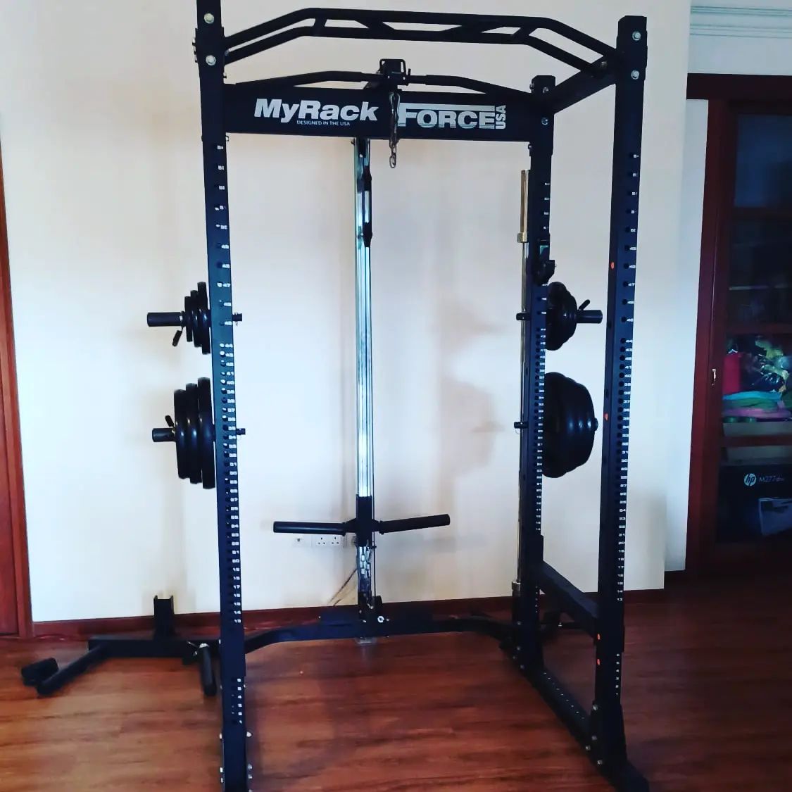 Force USA myrack provide the best possible range of motion for your workout with its Westside hole spacing.  #homegymsg #sgfitness #sgfitfam #homegym #gymequipment #homegymsetup