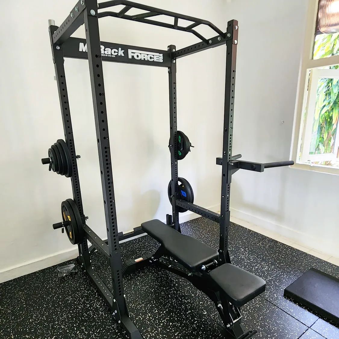 Force USA myrack offers the smallest hole spacing to set the most suitable height for best range of motion. #homegymsg #sgfitness #sgfitfam #homegym #gymequipment #homegymsetup