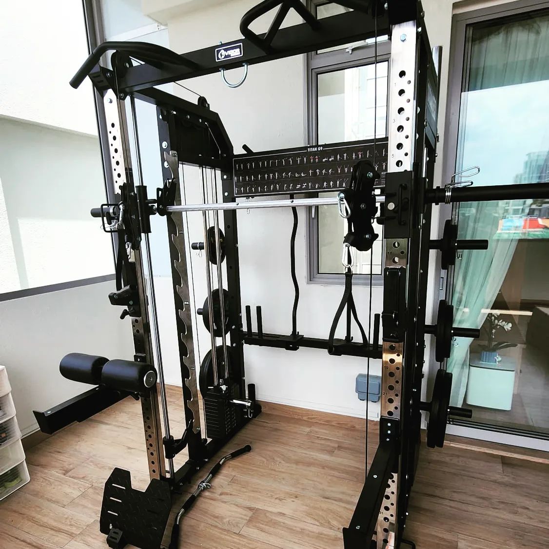 Feature packed all in one machine which are well thought to fit Singapore houses.  #homegymsg #sgfitness #sgfitfam #homegym #gymequipment #homegymsetup