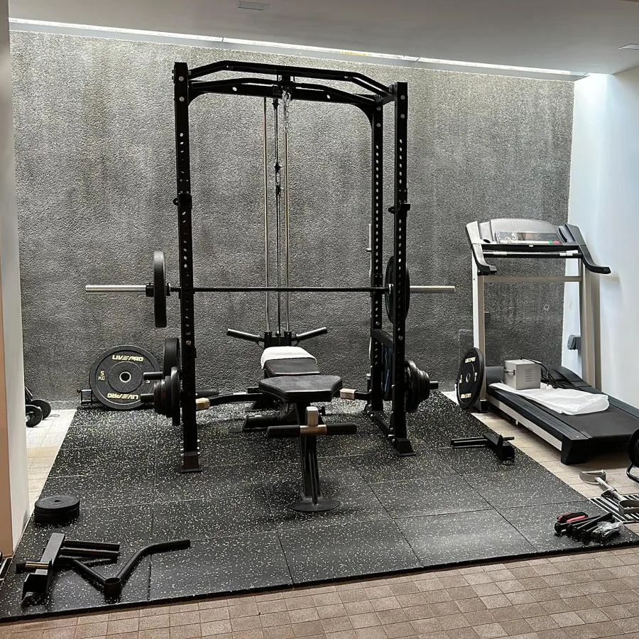 Garage gym setup  #homegymsg #sgfitness #sgfitfam #homegym #gymequipment #homegymsetup