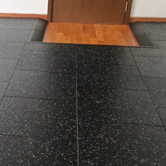 5cm thick mats with slope for door opening.