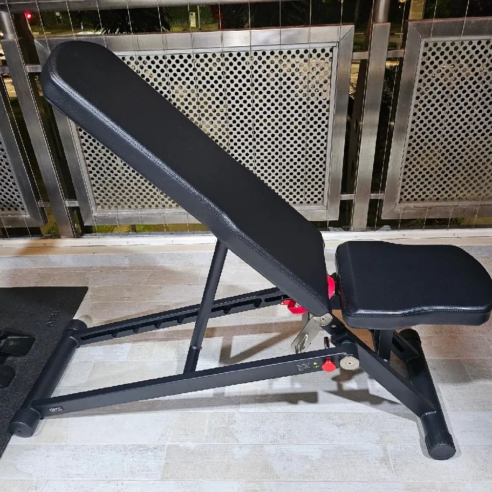 Foldable bench with one of the most compact design.  #homegymsg #sgfitness #sgfitfam #homegym #gymequipment #homegymsetup
