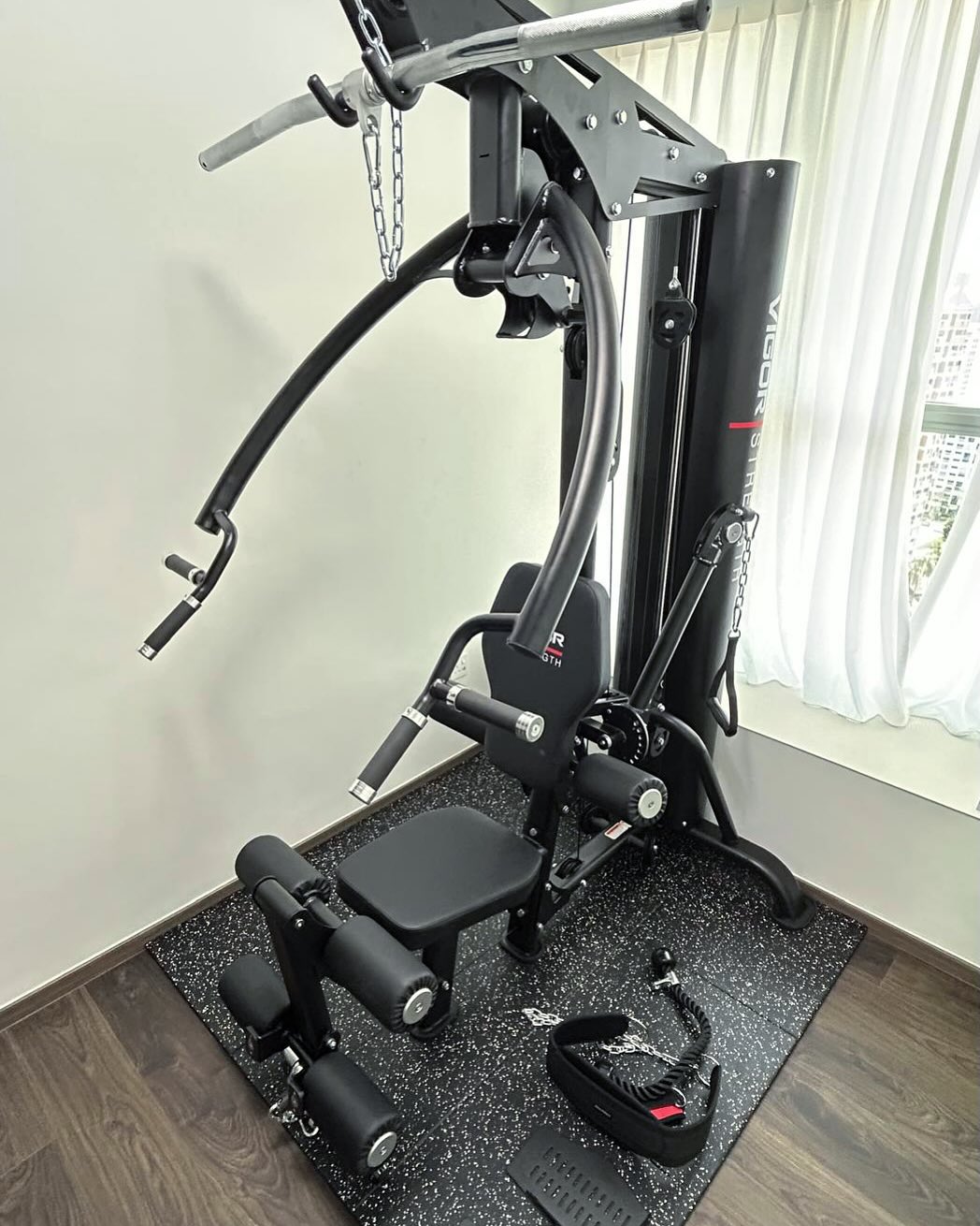 Easy to use multi gym station for home.