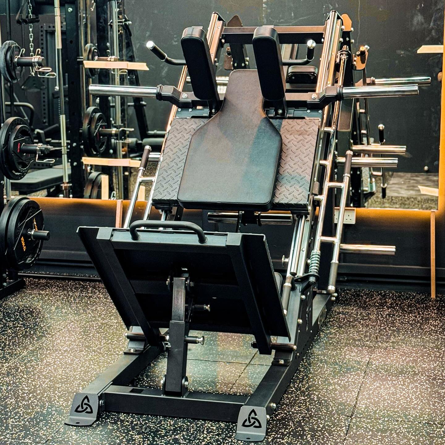 Bolt fitness leg press hack squat machine