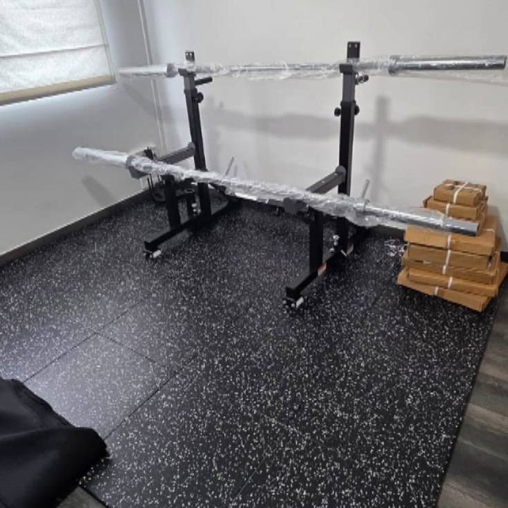 Folding adjustable squat stand